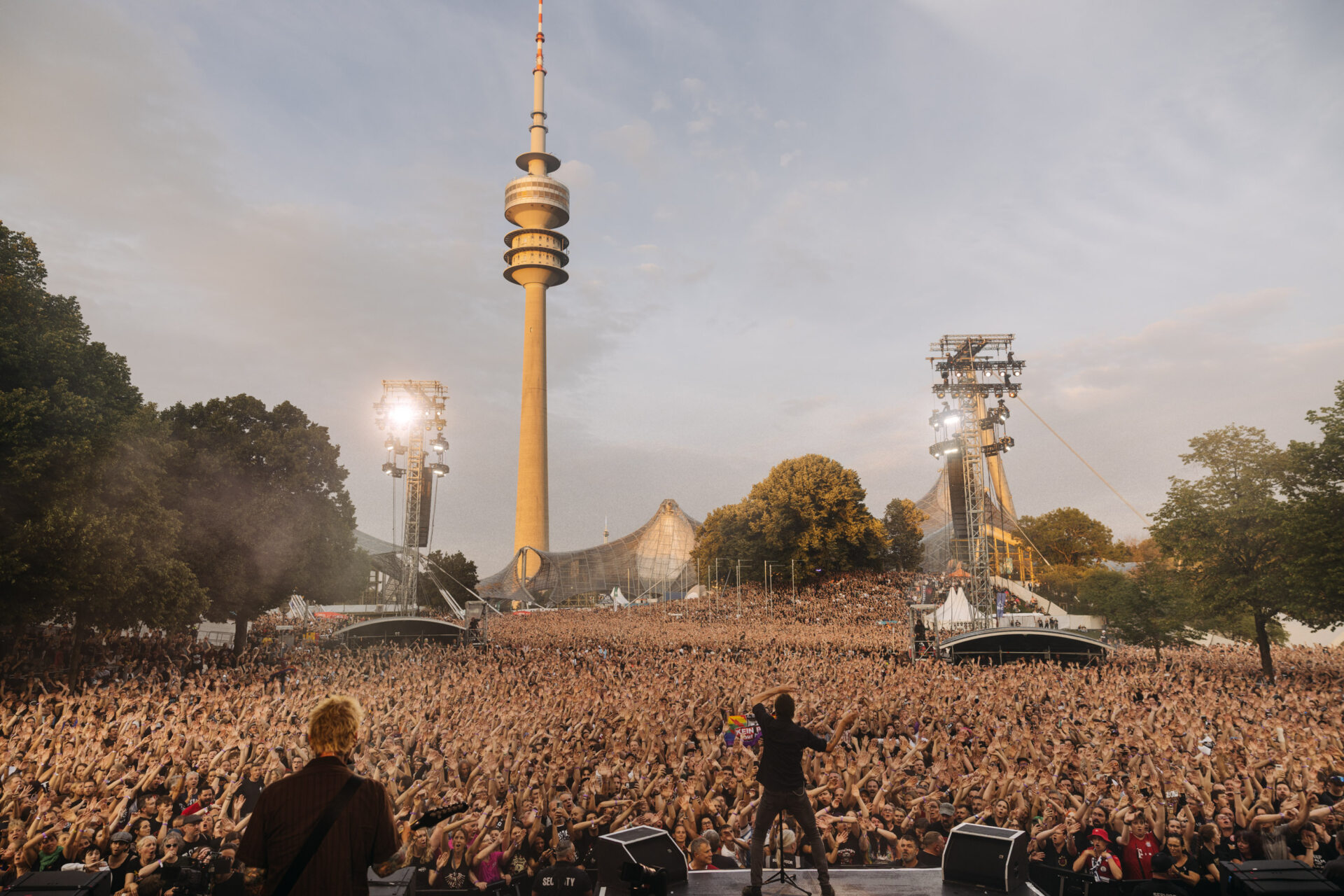 Trink Aus! Wir Müssen Gehen - Tour 2026: München - Hans-Jochen-Vogel-Platz Tag 1